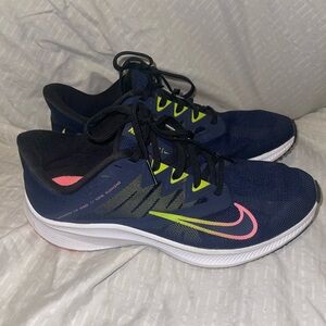 Nike Quest Women’s Sneakers, size 9, gently used